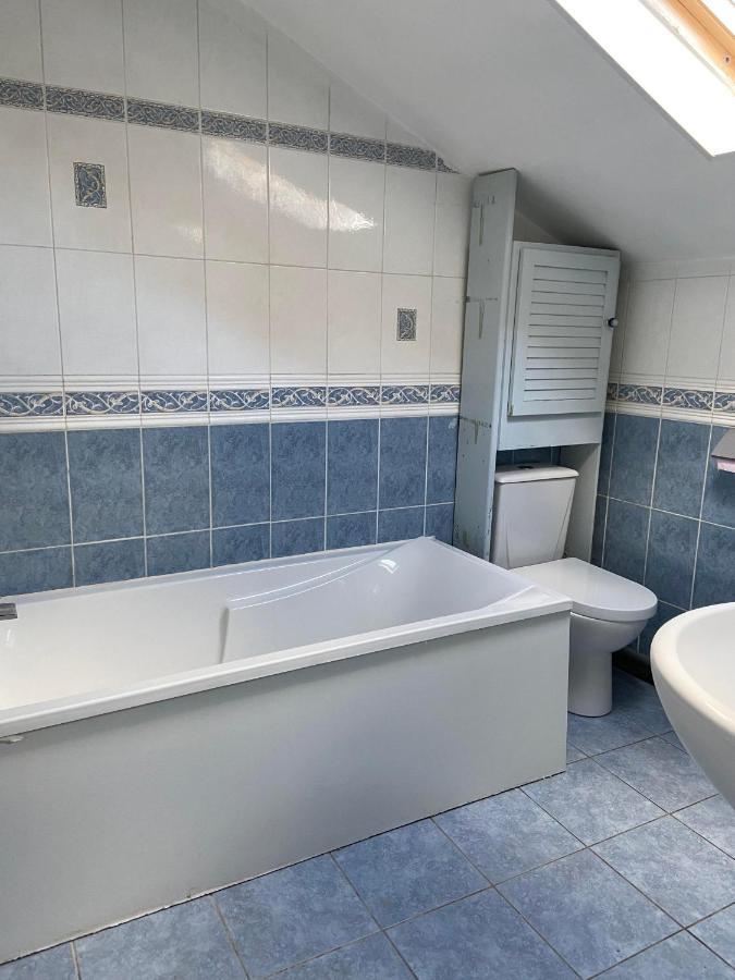 Maison au calme a l'orée du bois. Accès A13-A14 Orgeval  Extérieur photo