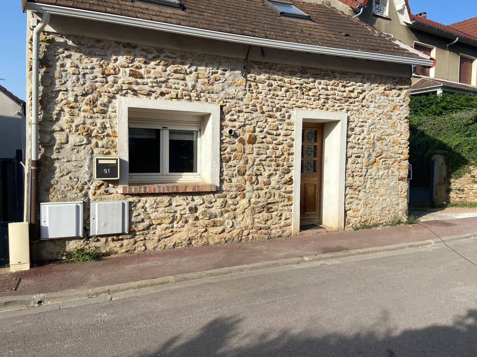 Maison au calme a l'orée du bois. Accès A13-A14 Orgeval  Extérieur photo